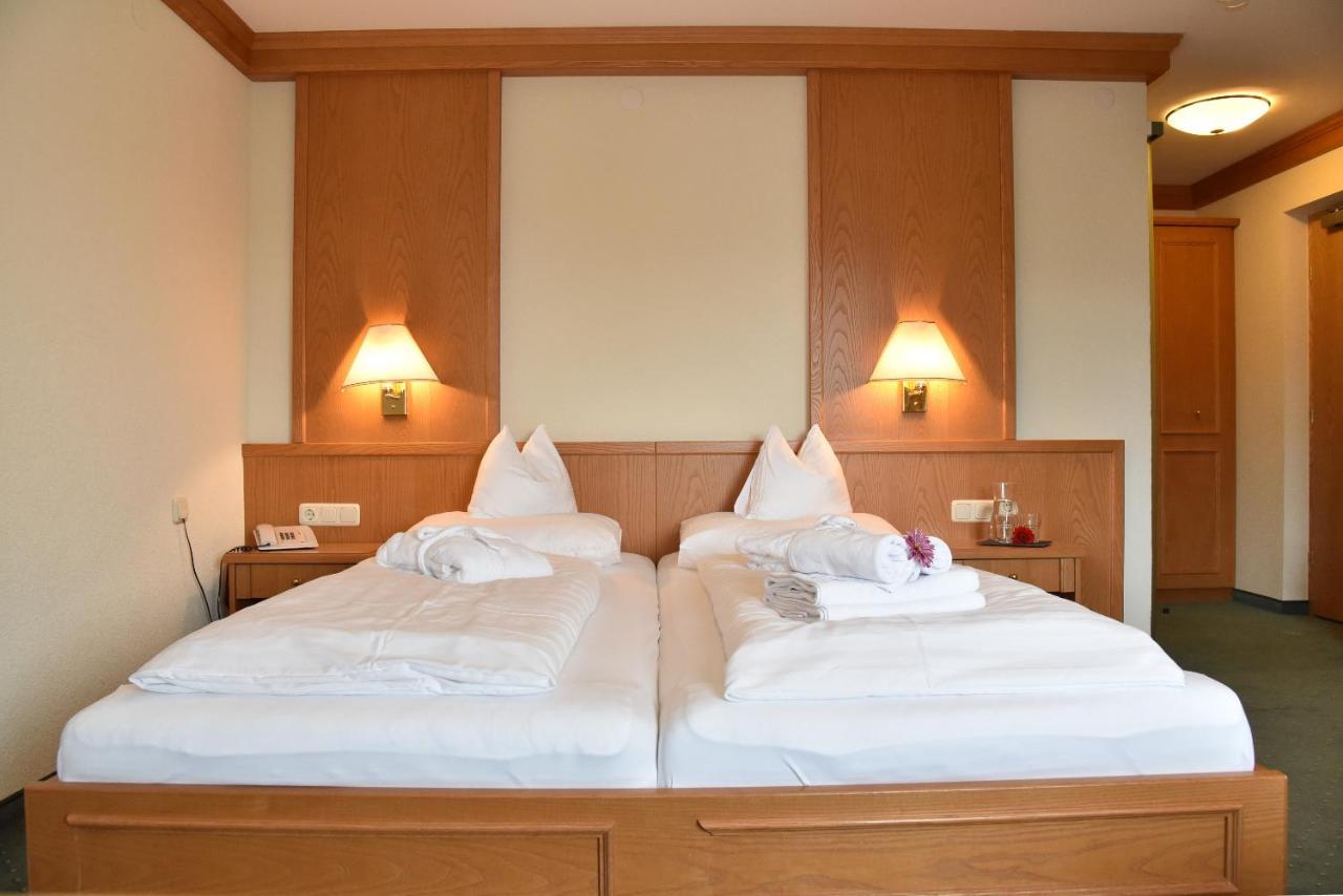 Hotel Classic By Crystal 4*