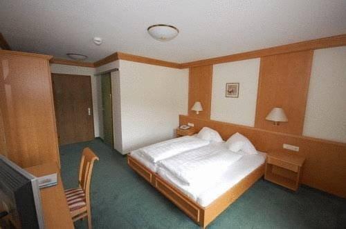Classic By Crystal Hotel 4*