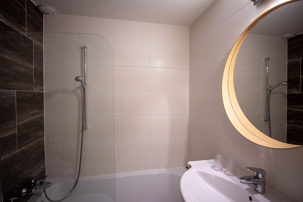 Hotel Classic By Crystal 4*